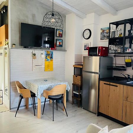 Pasiflora Studio Novigrad  ภายนอก รูปภาพ