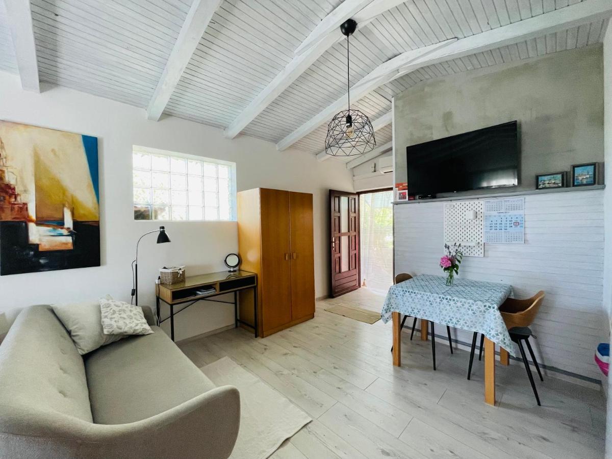 Pasiflora Studio Novigrad  ภายนอก รูปภาพ